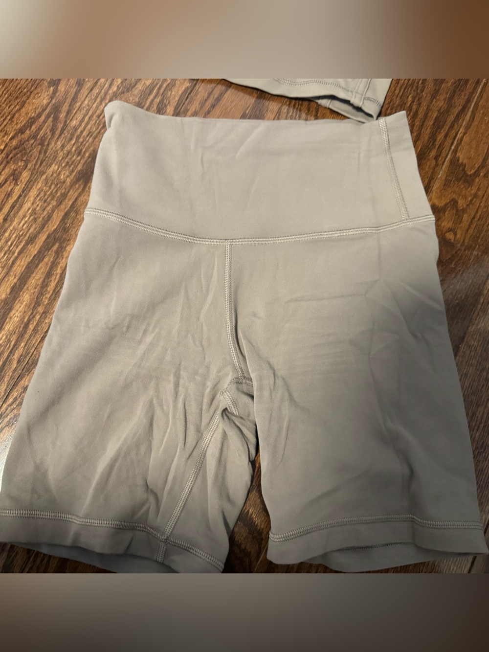Aritzia Women's Bike Shorts in Taupe
